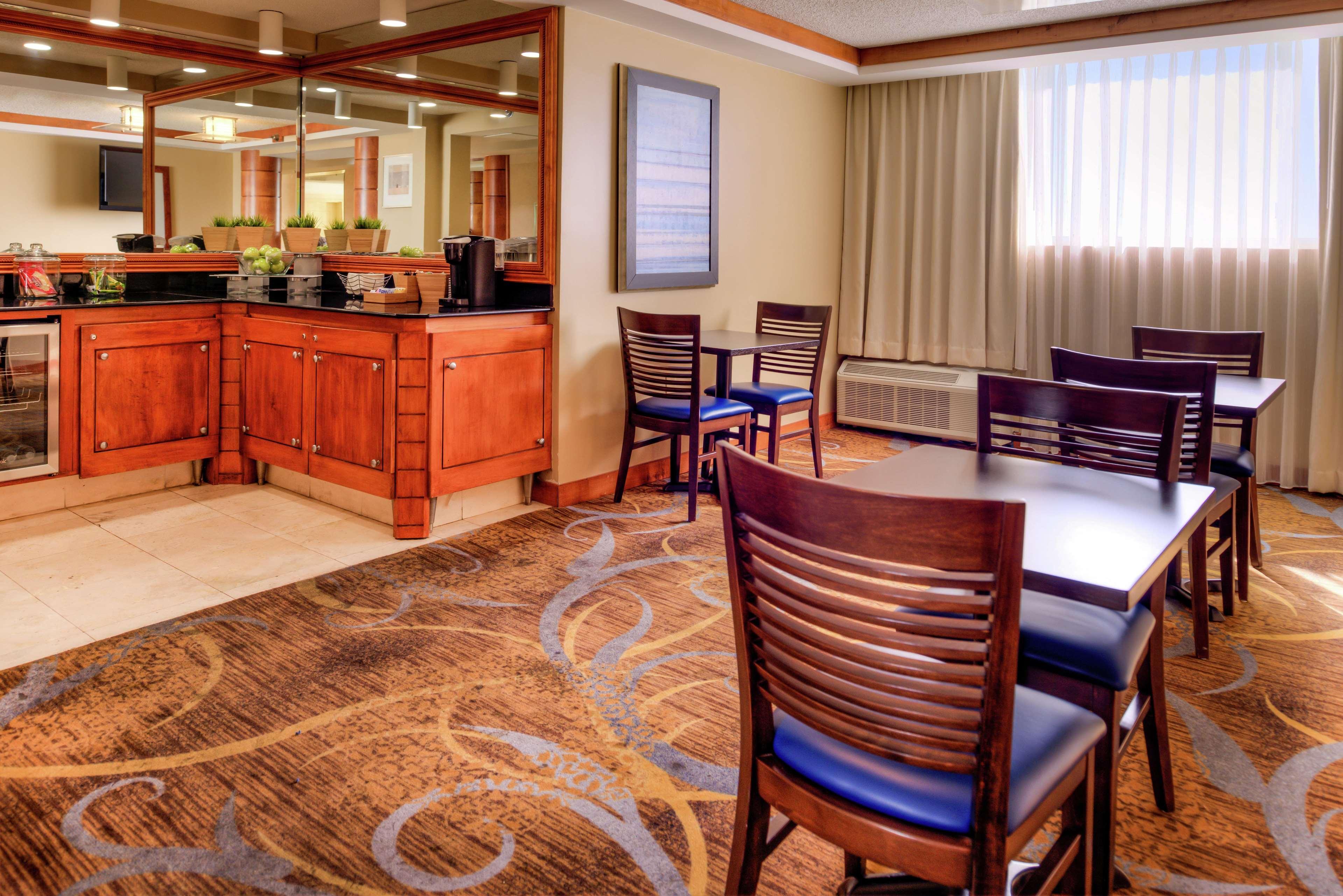 Doubletree By Hilton Hotel Tampa Airport-Westshore Exteriér fotografie